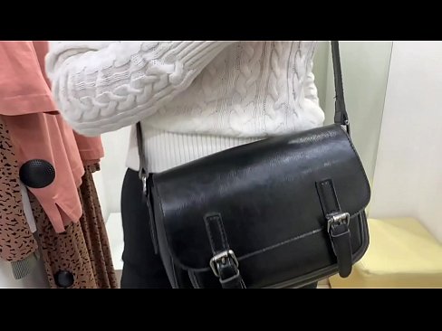 ❤️ Публична мастурбация на младата кучка FeralBerry с вибратор в стаята за обличане ❤️ Качествен секс в bg.pornmega.ru